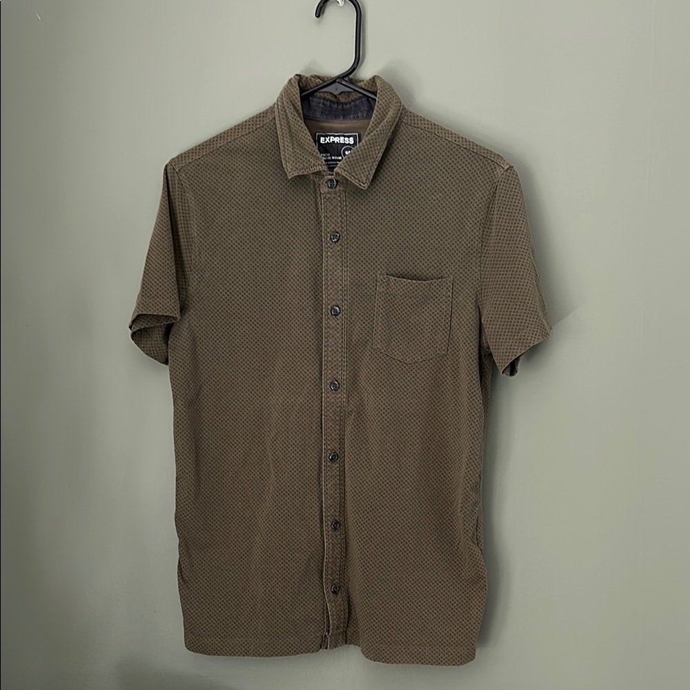 Express Men's Olive Green Short Sleeve Shirt